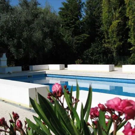 Quinta Do Outeiro Bed & Breakfast *