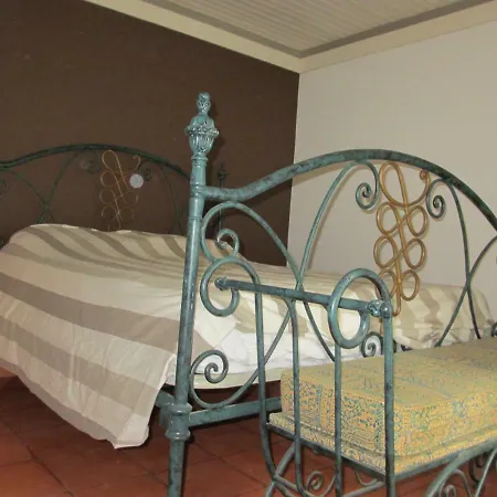 Quinta Do Outeiro Bed & Breakfast