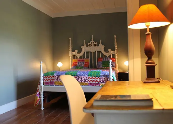 Quinta Do Outeiro Bed & Breakfast *