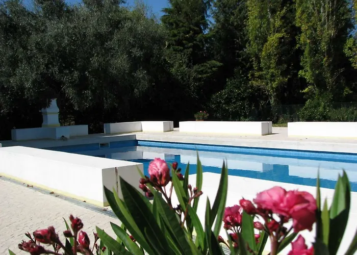 Quinta Do Outeiro Bed & Breakfast *