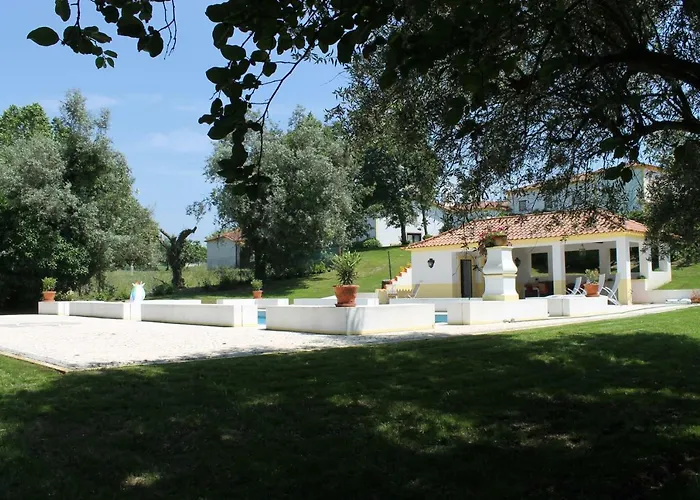 Quinta Do Outeiro Bed & Breakfast *