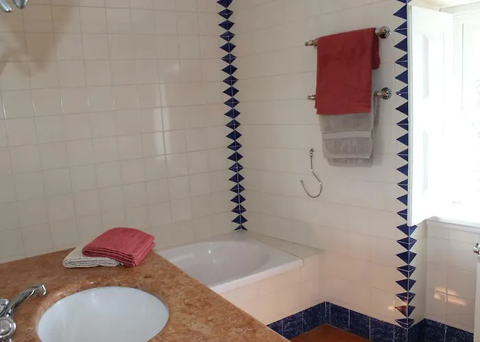 Quinta Do Outeiro Bed & Breakfast *